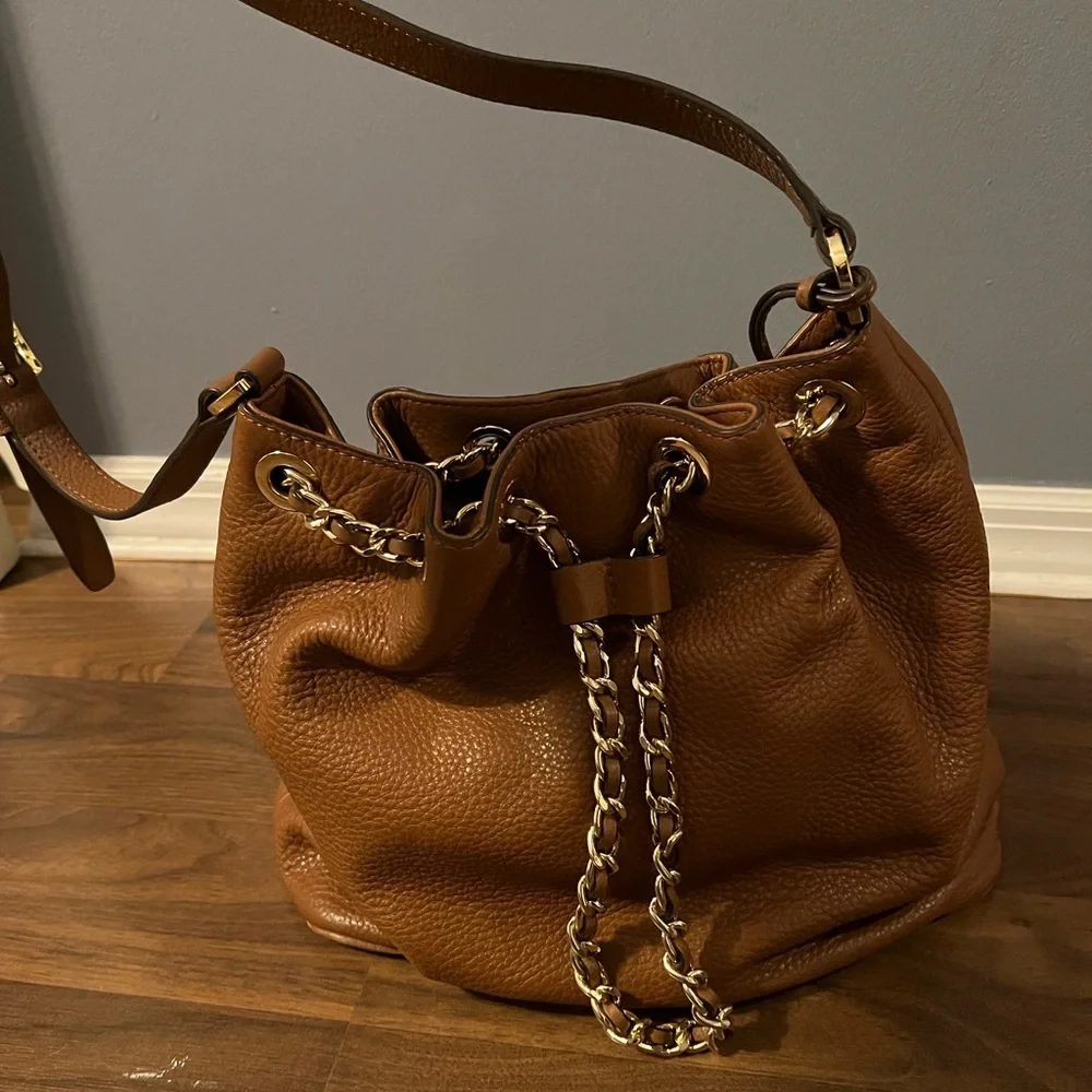 Authentic Michael Kors Bag - Picture 4 of 4